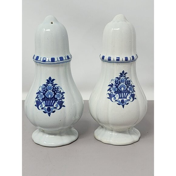 Vintage Ceramic Salt & Pepper Shakers White‎ & Blue Floral Design - Picture 1 of 8